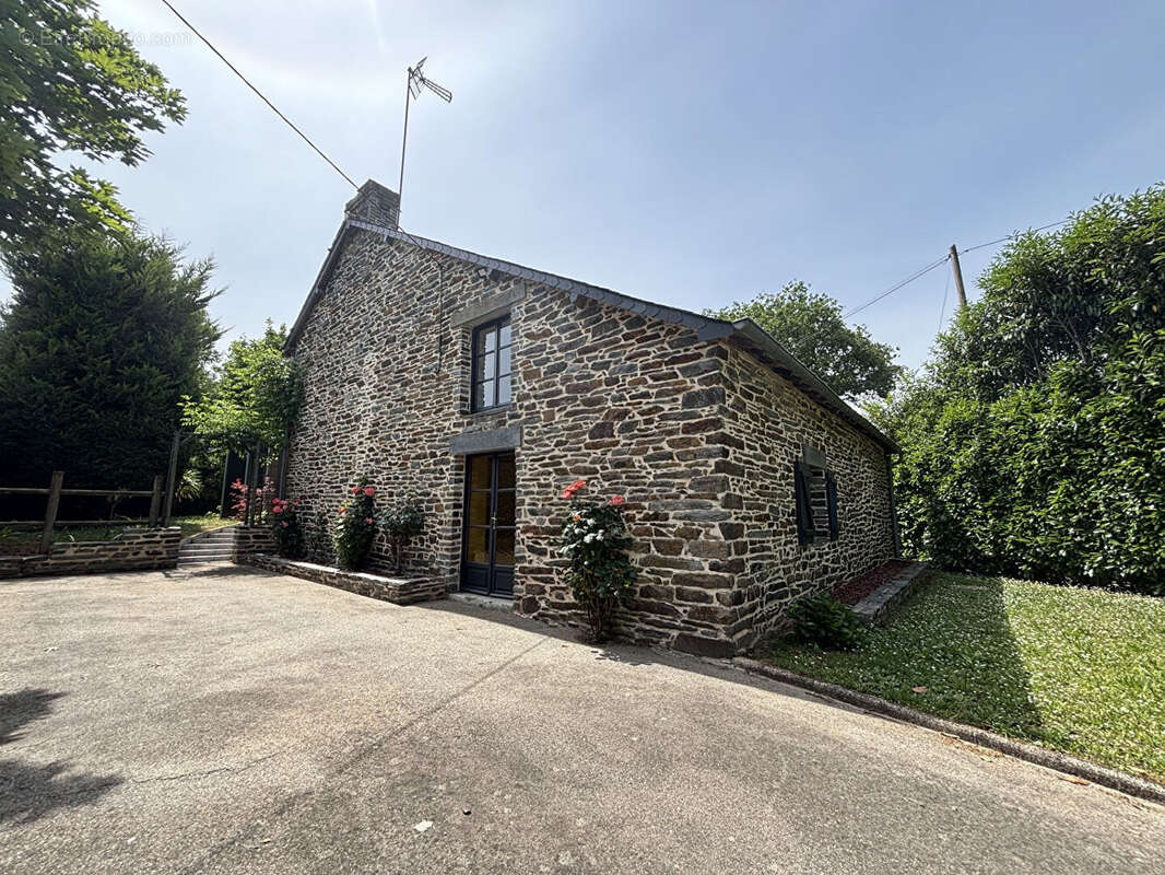 Maison à LES FOUGERETS