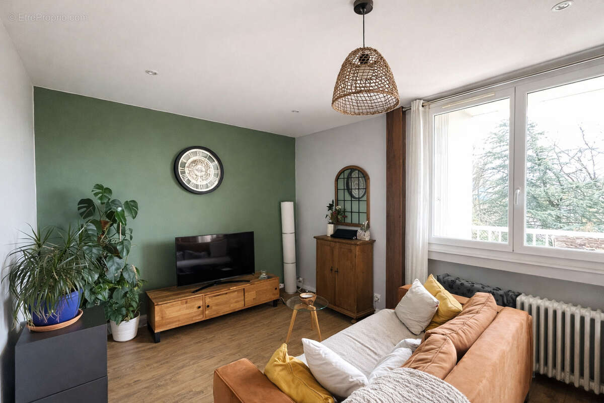 Appartement à SAINT-ETIENNE