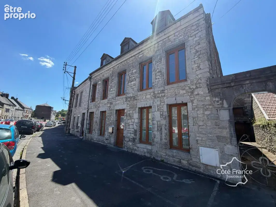 Magnifique maison en pierre de taille   Charme atypique et b - photo 3