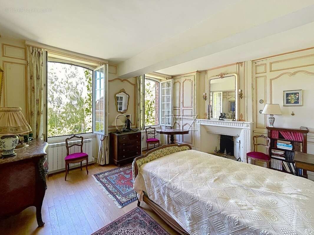 Charme et campagne pour cet ancien presbytère - photo 19