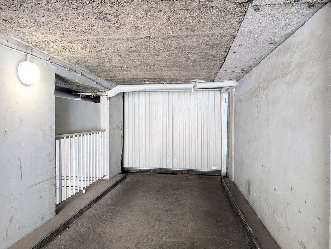 Parking Nanterre/Puteaux - photo 3