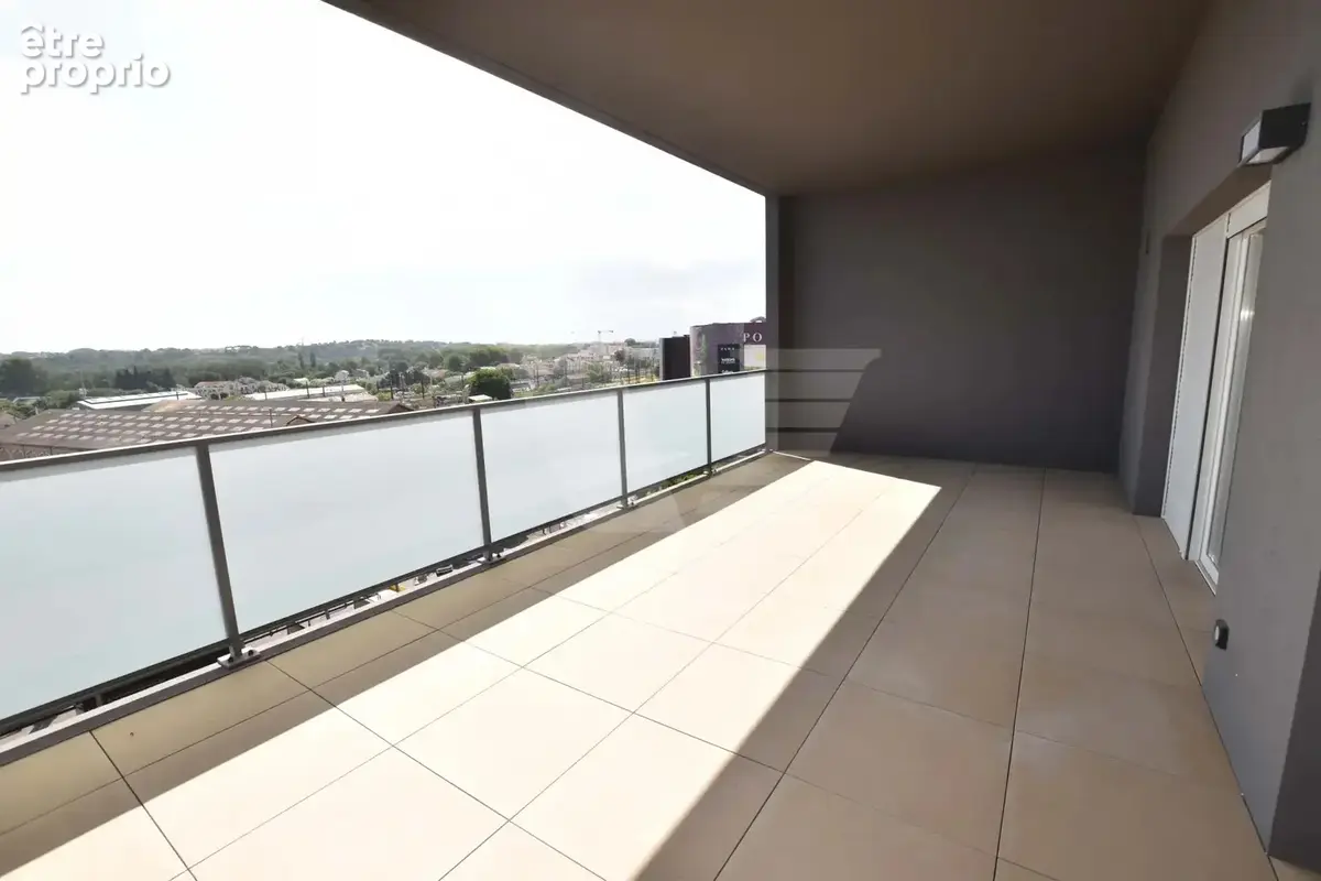 Appartement T3 avec grande terrasse proche gare - photo 4