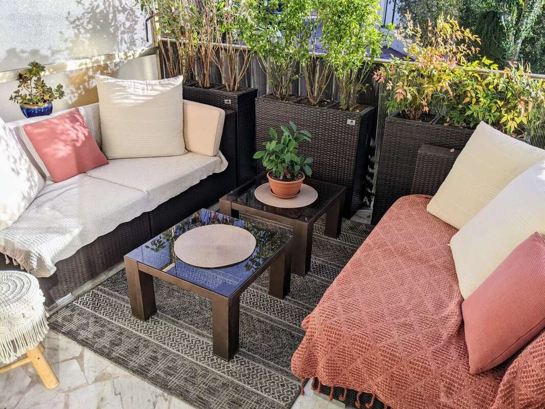 Appartement à MANDELIEU-LA-NAPOULE