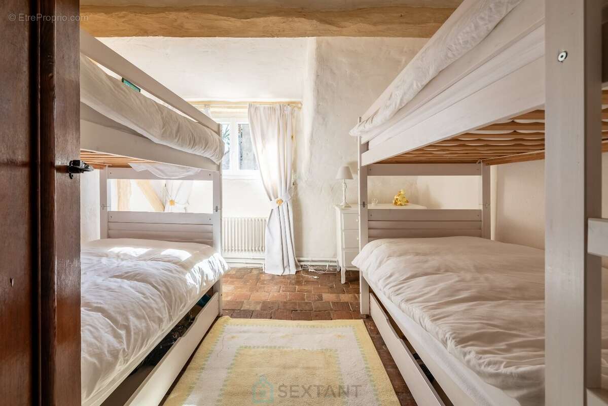 Maison à FONTAINEBLEAU