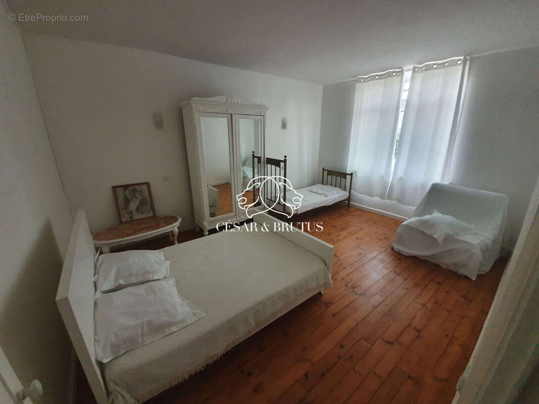 Maison à SAINT-VINCENT-DE-REINS