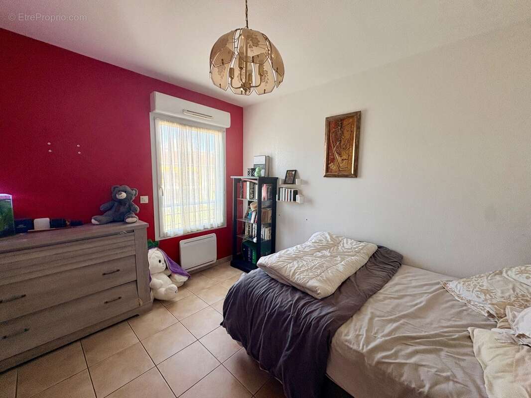 Appartement à vendre 4 pièces FREJUS (83) - photo 6
