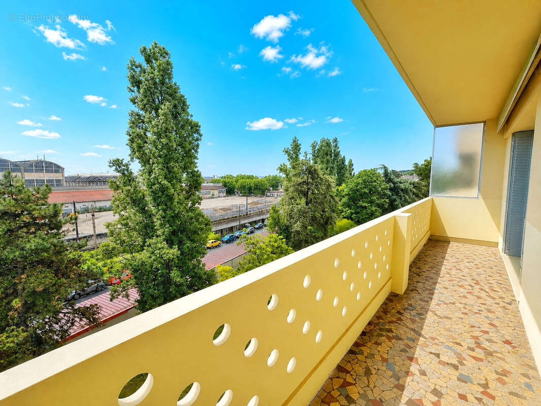 Appartement à OULLINS