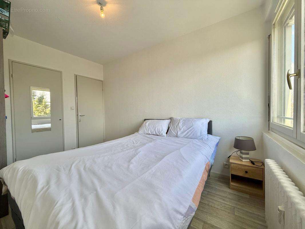 Appartement à CHENOVE