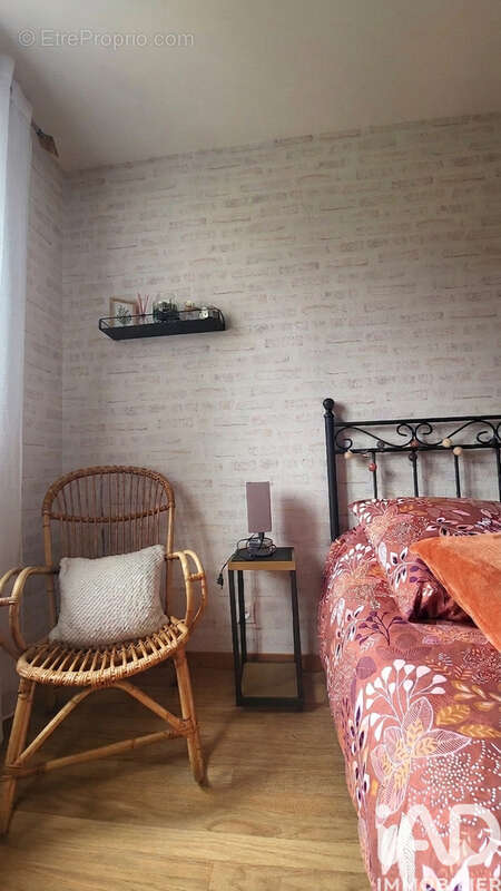 Maison 95 m² à Saint-Martin-Aux-Buneaux  - photo 6