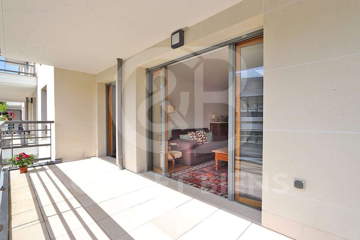 Appartement à CHAVILLE