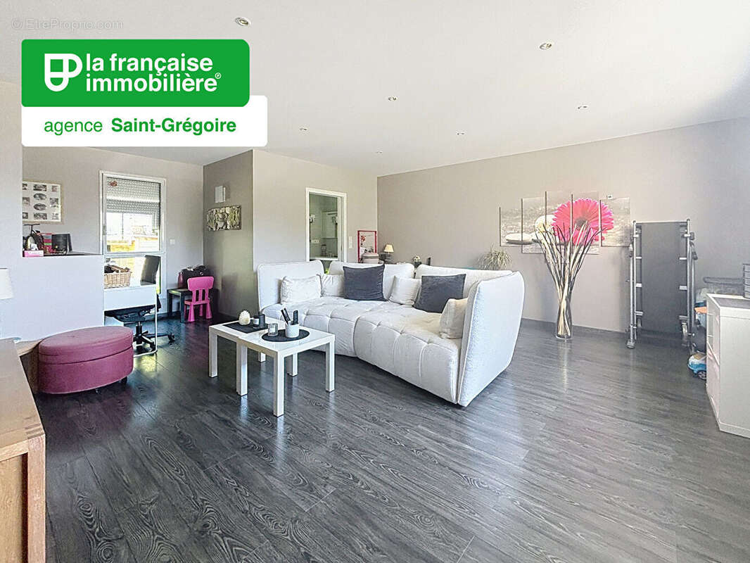 Maison à MONTREUIL-SUR-ILLE