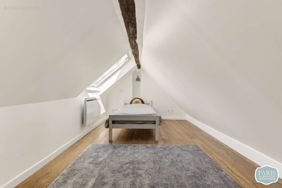 Appartement à PARIS-7E