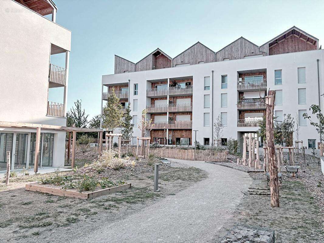 Appartement NEUF AVRILLE 4 pièce(s) - photo 11