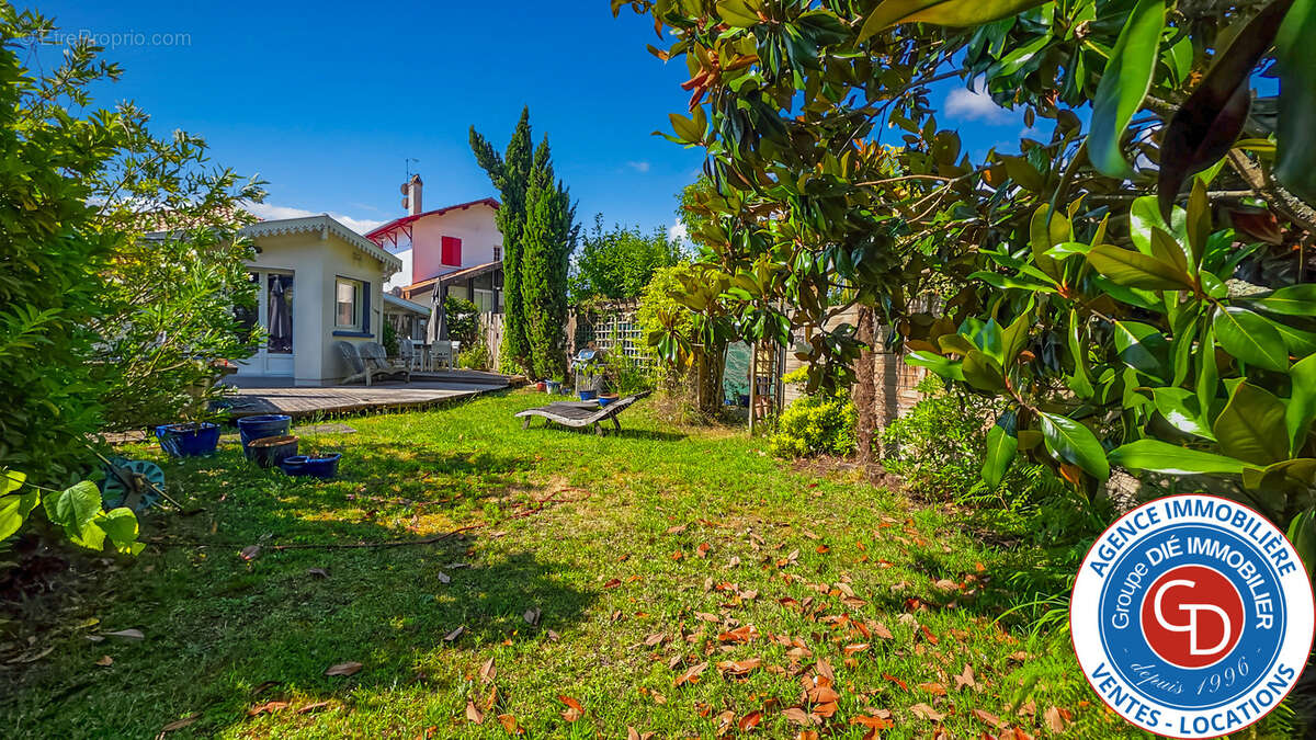 Villa et dépendance - photo 2