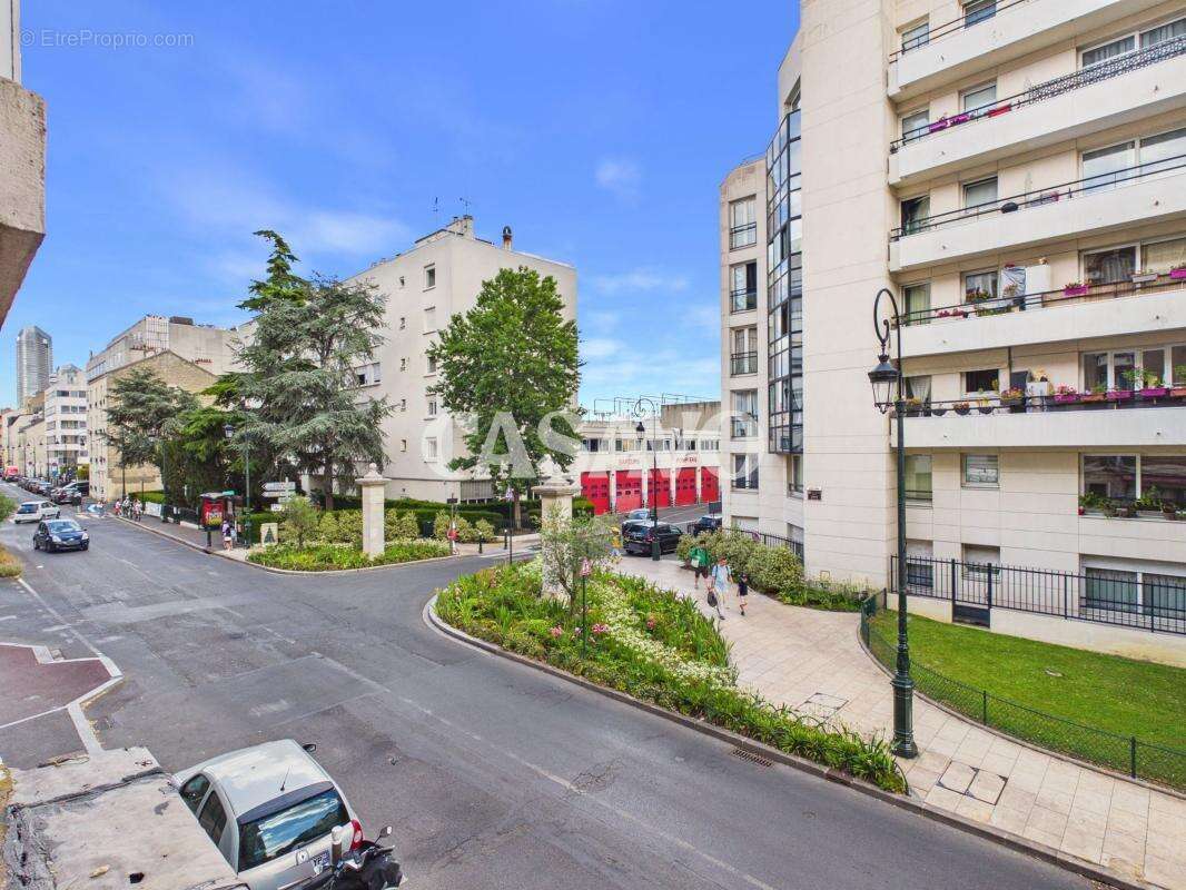 Appartement à SURESNES