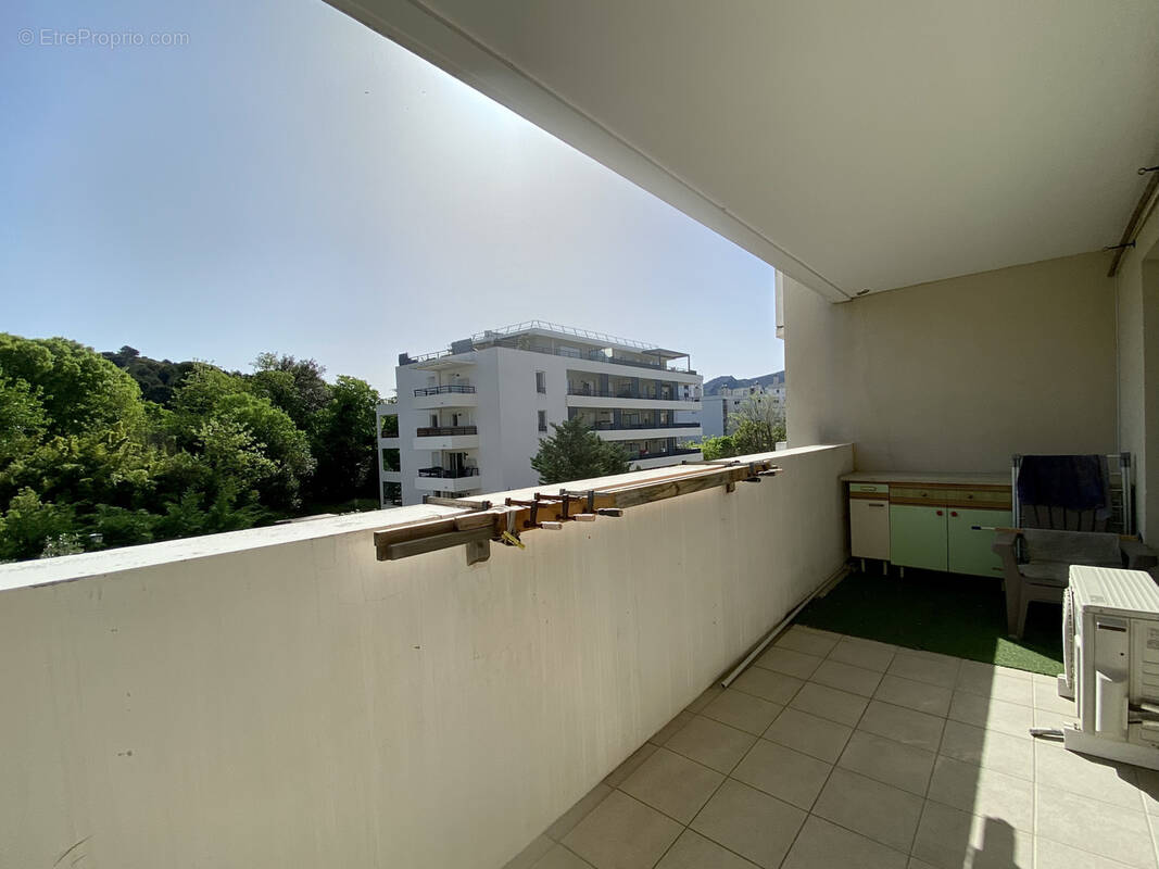 Appartement à MARSEILLE-12E