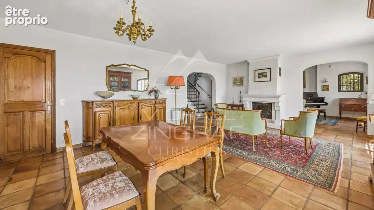 Emplacement Premium pour cette Propriété en position dominante avec vue mer - photo 8