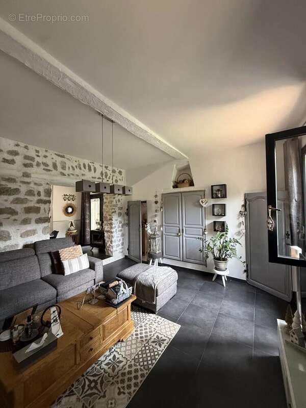 Maison à PEILLON