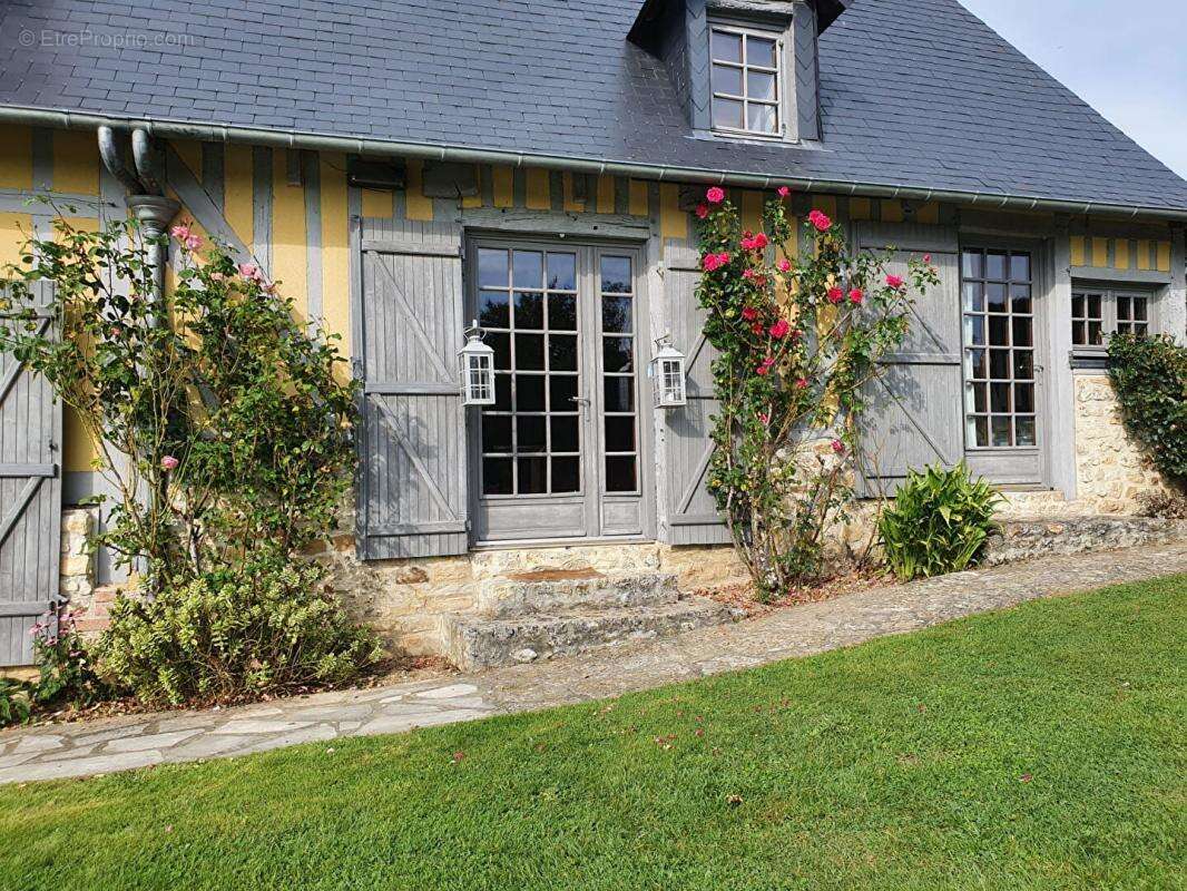 Maison à PONT-L&#039;EVEQUE