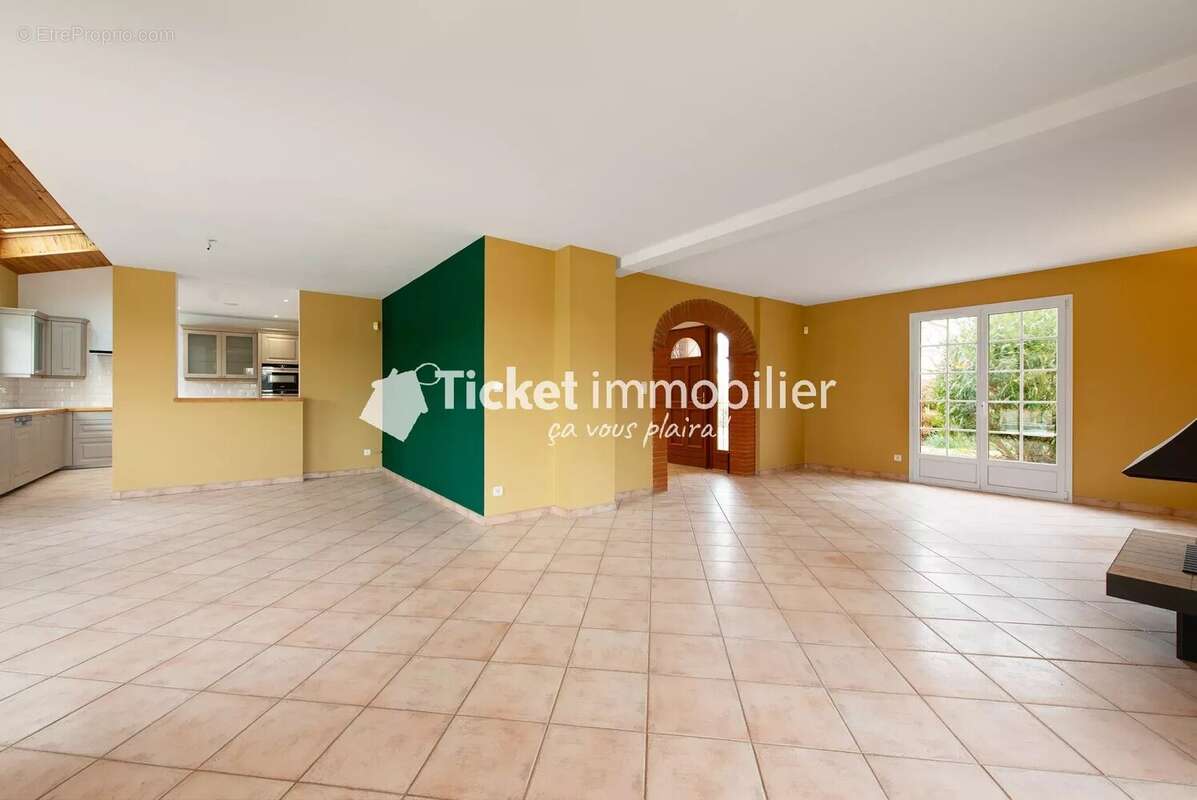 Maison à CORNEBARRIEU