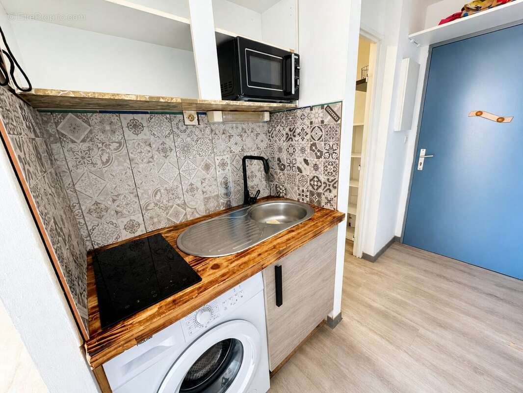 Appartement 30 m² à Saint-Denis  - photo 6