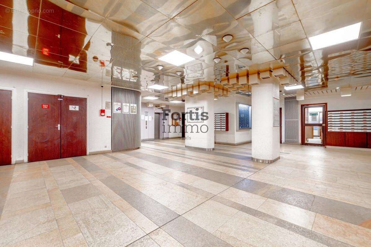 Appartement à PARIS