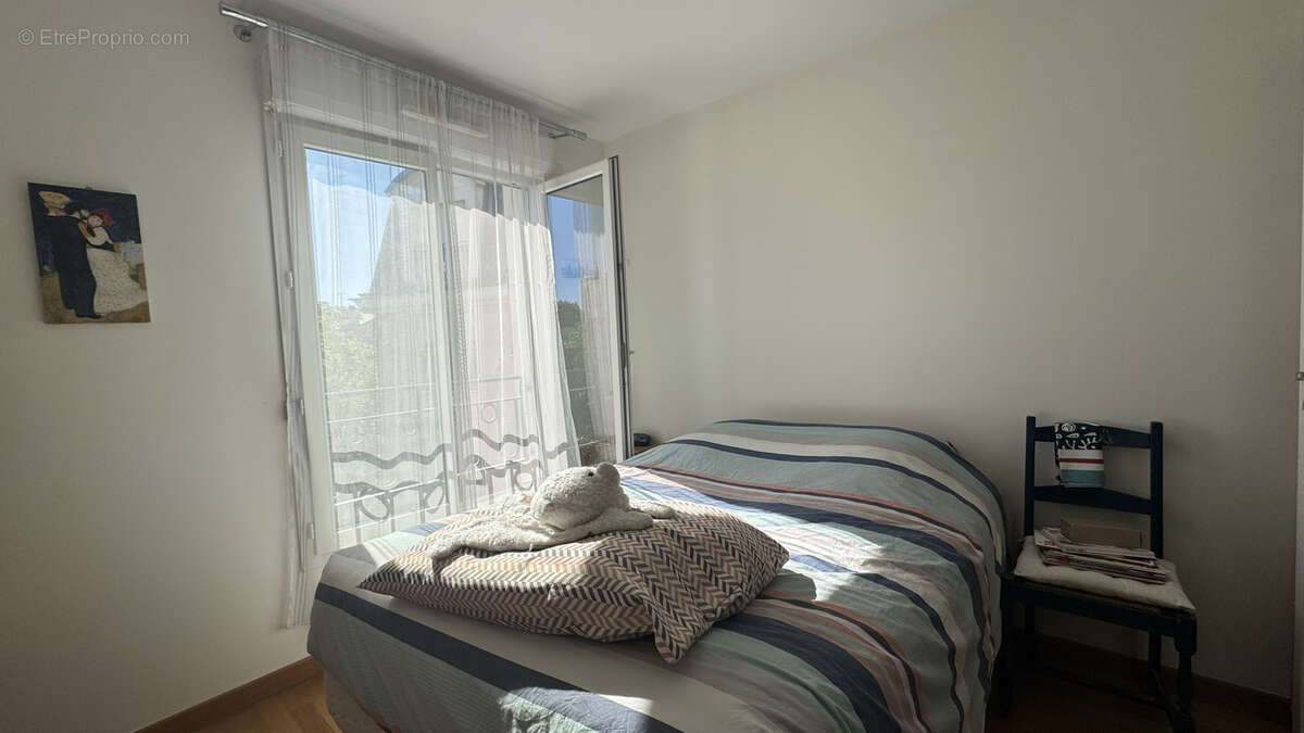 Appartement à LES LILAS