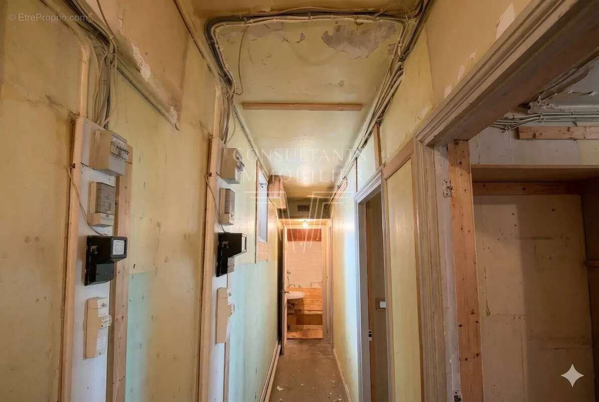 Appartement à LEVALLOIS-PERRET