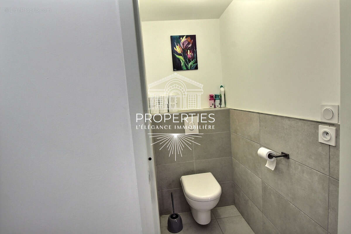 Appartement à BORMES-LES-MIMOSAS