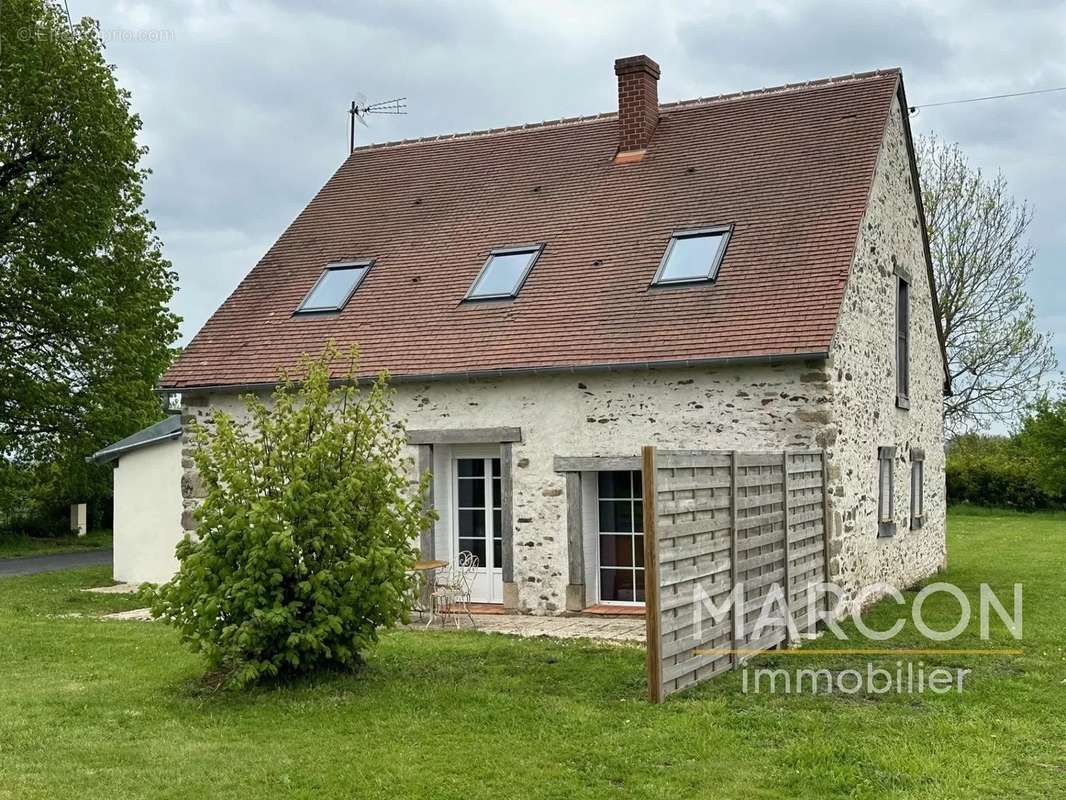 Maison à DUN-LE-PALESTEL