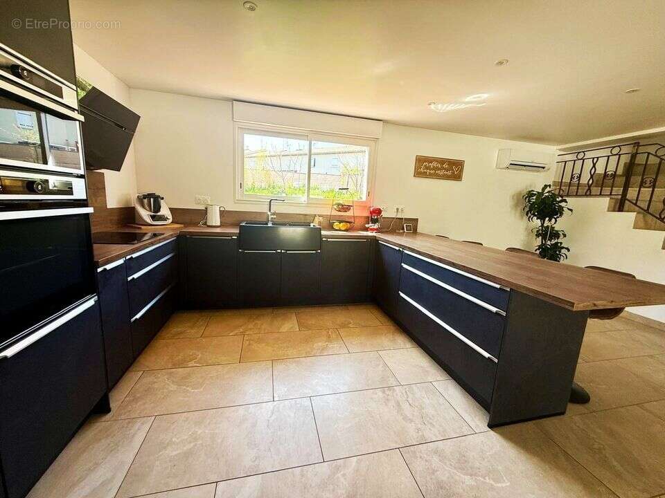 Maison à VILLEMOUSTAUSSOU