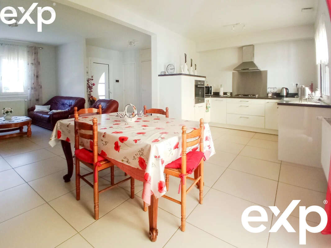 Maison à SAINTE-EULALIE