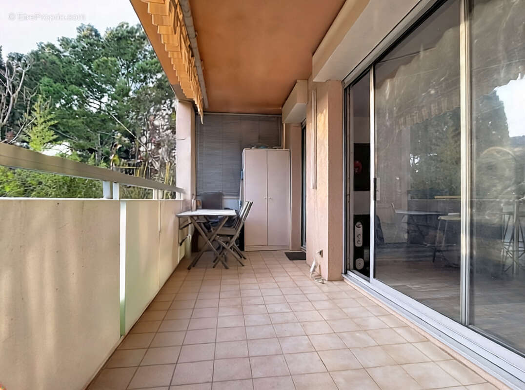 Appartement à MARSEILLE-8E