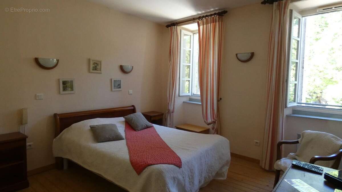 Maison à SAINT-ANDRE-DE-VALBORGNE