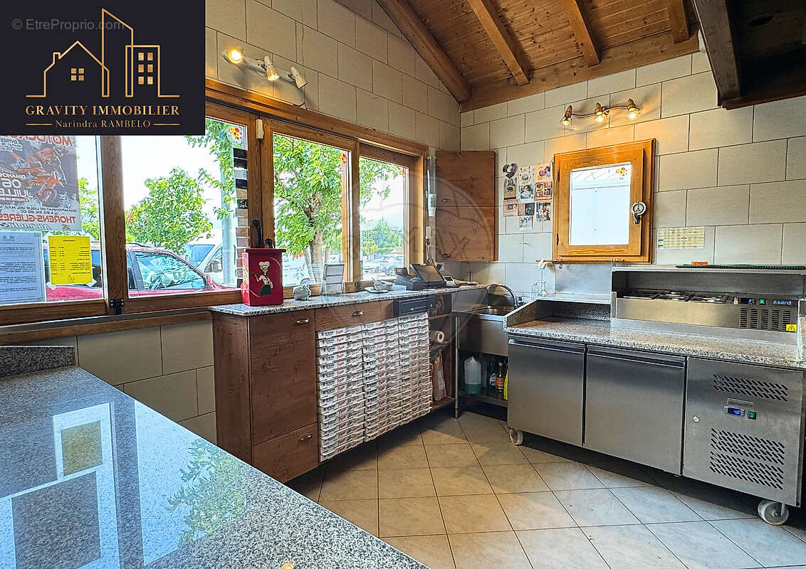 Commerce à MARIGNIER