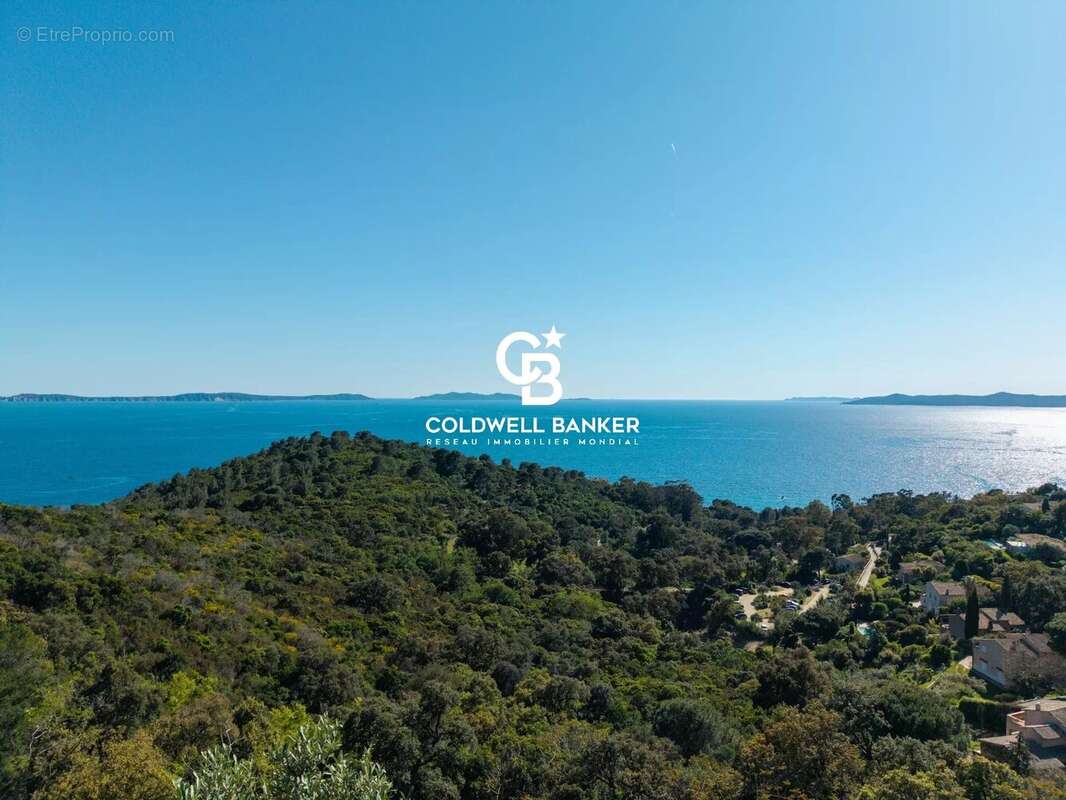 Terrain à RAYOL-CANADEL-SUR-MER