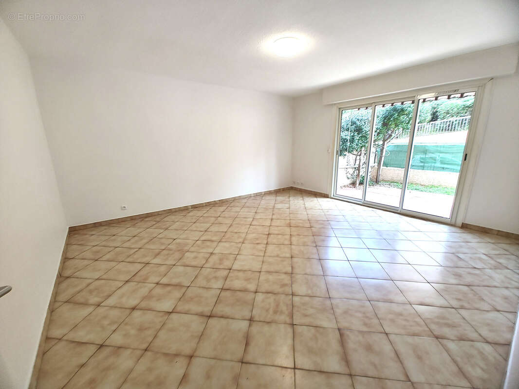 Appartement à HYERES