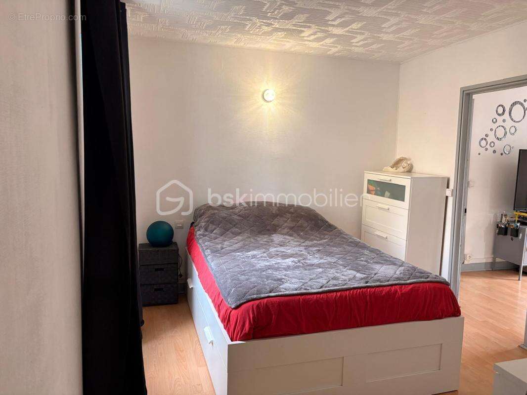 Appartement à CORBEIL-ESSONNES