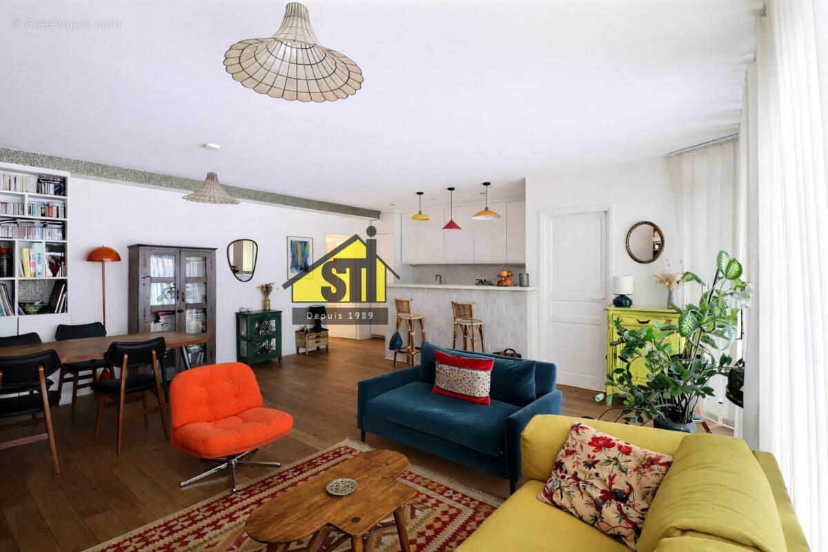 Appartement à PARIS-14E