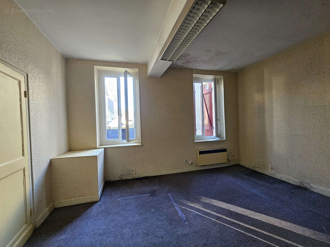 Maison à VERDUN-SUR-LE-DOUBS