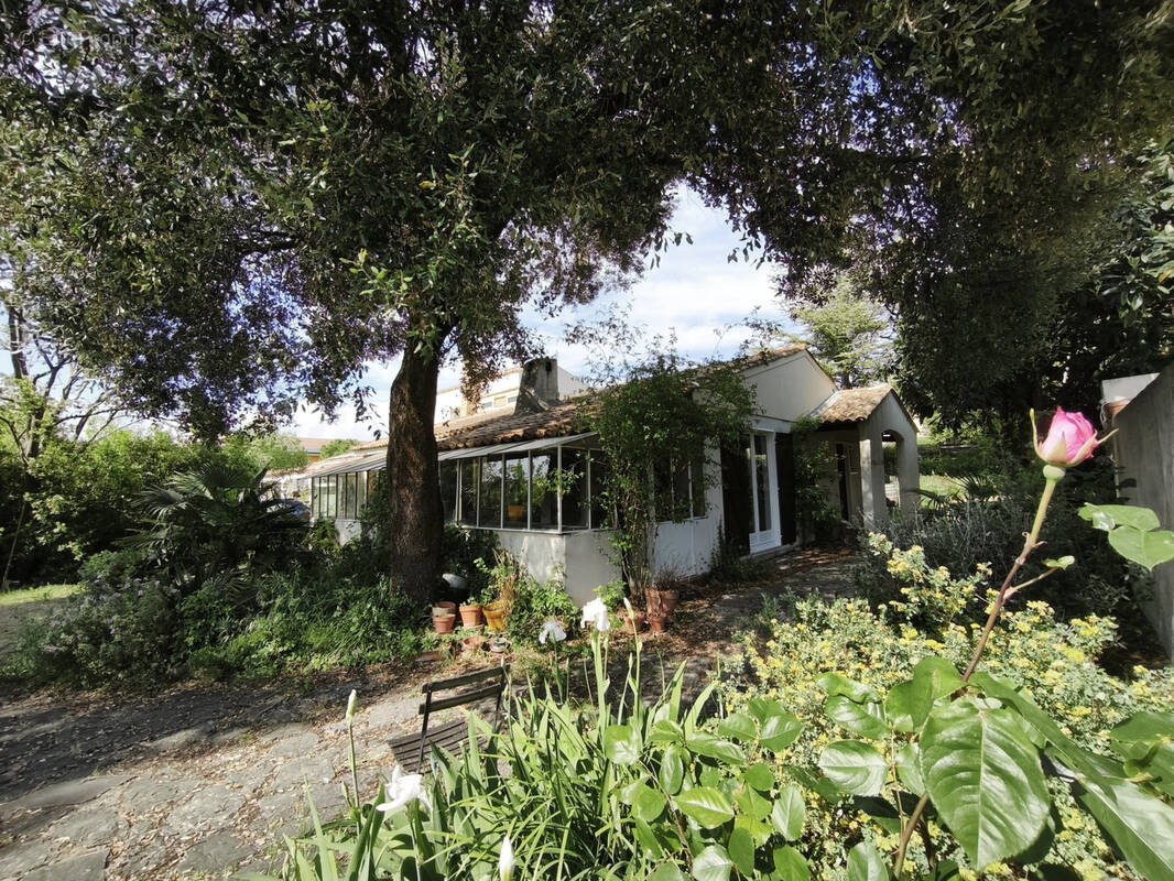 Maison à SAINT-JEAN-DE-VEDAS