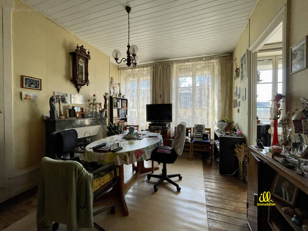 Appartement à CHARLEVILLE-MEZIERES