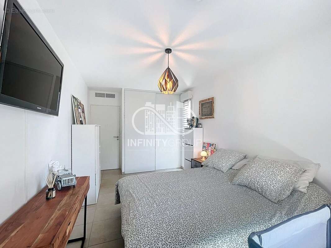 Appartement à VILLENEUVE-LOUBET