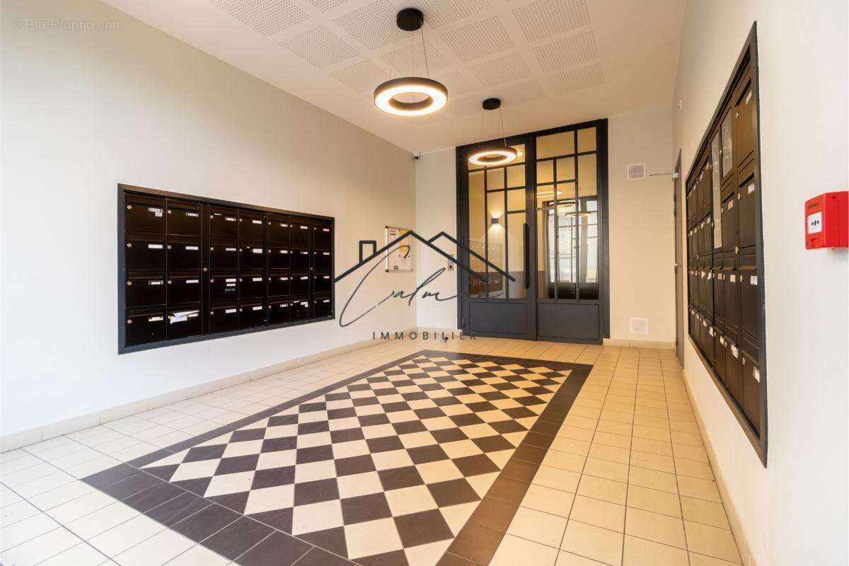 Appartement à LE BLANC-MESNIL