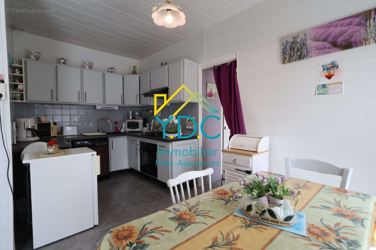 Maison 74 m² à Saint-Laurent-En-Caux  - photo 7