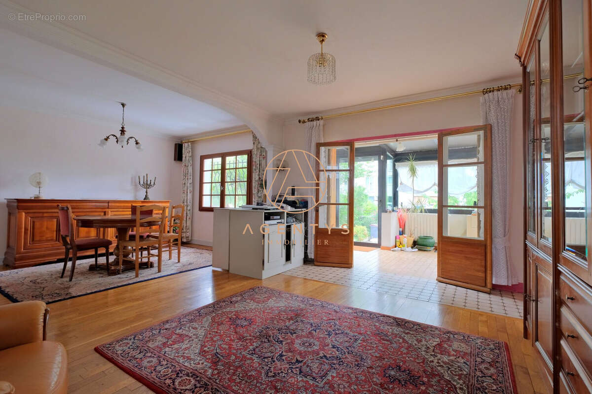 Maison à CRETEIL