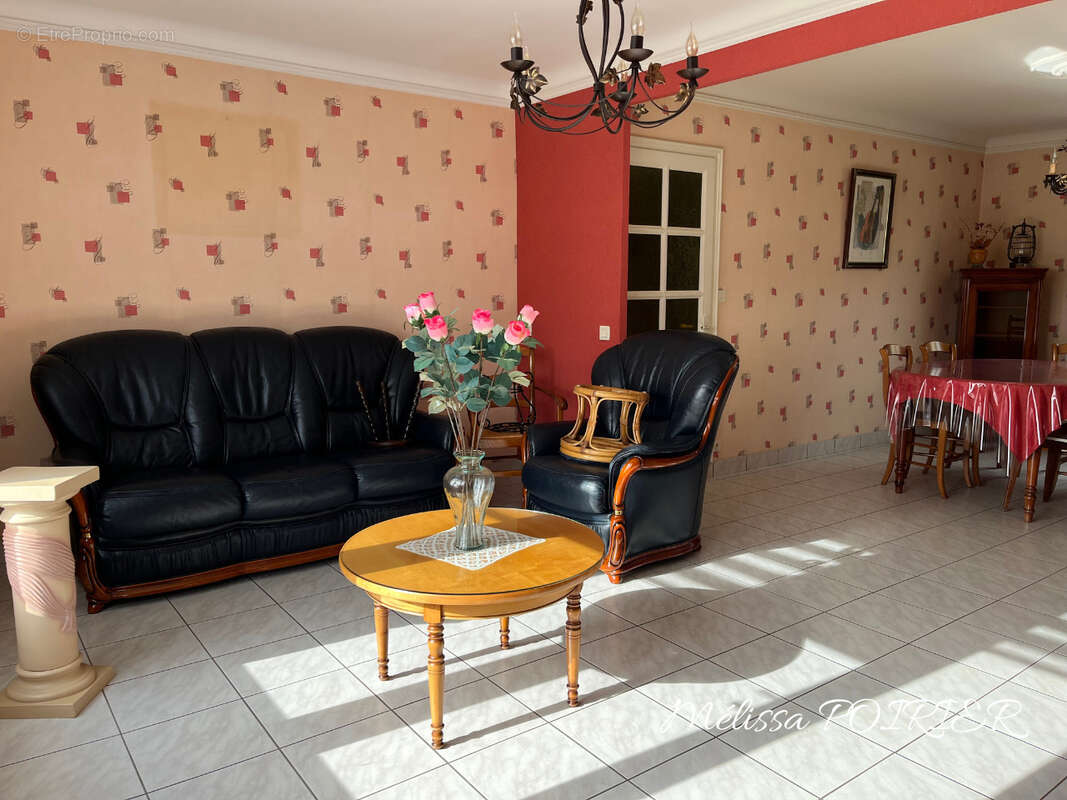 Maison à LES HERBIERS