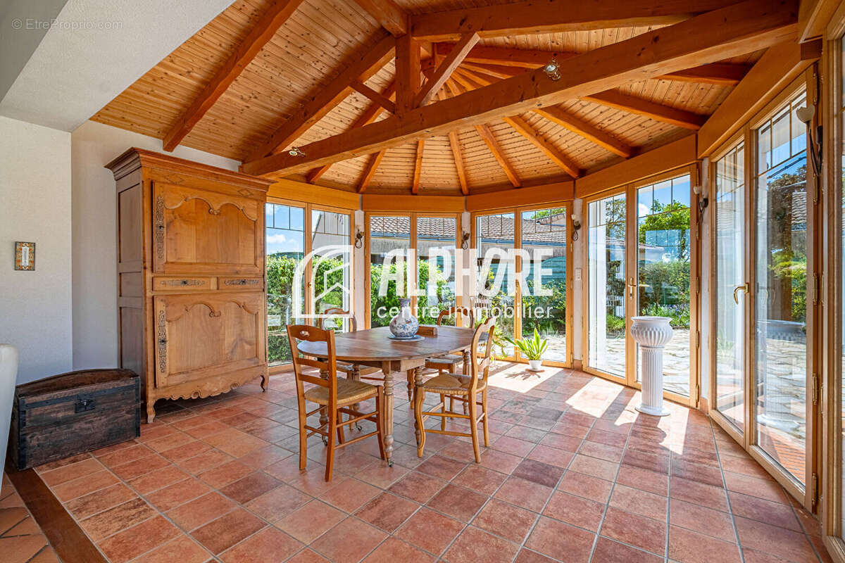 Maison Familiale de Caractère à Pornic : Charme, Espace et Sérénité - photo 3