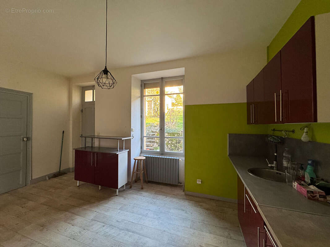 Maison à LONS-LE-SAUNIER