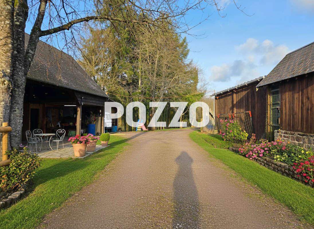 Maison à LE BENY-BOCAGE